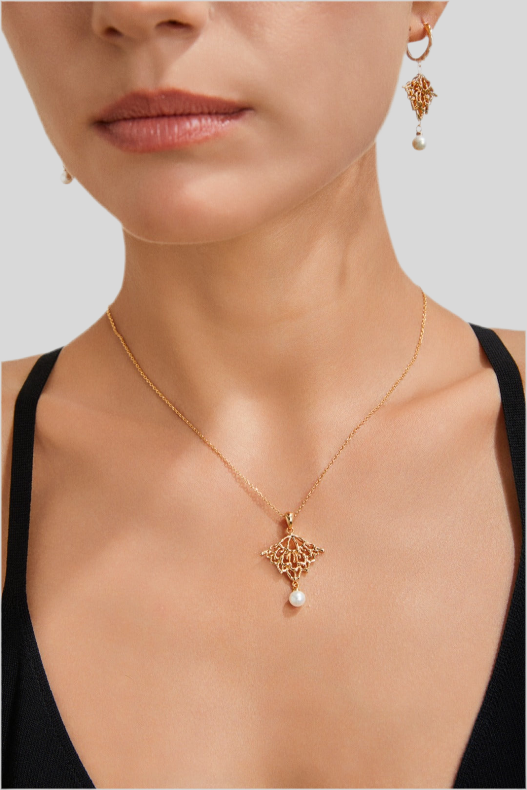 Hula Breeze Pendant Necklace