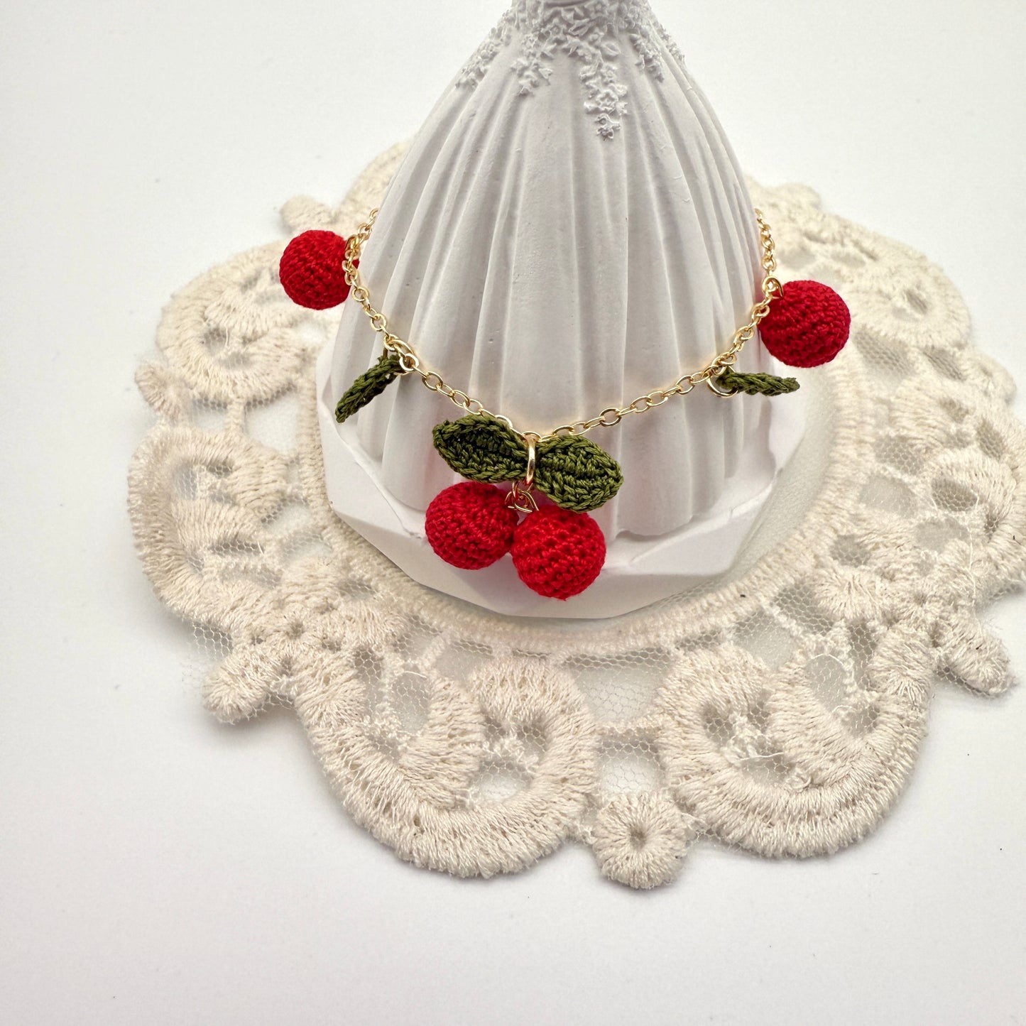 Micro-crochet Cherry Bracelet