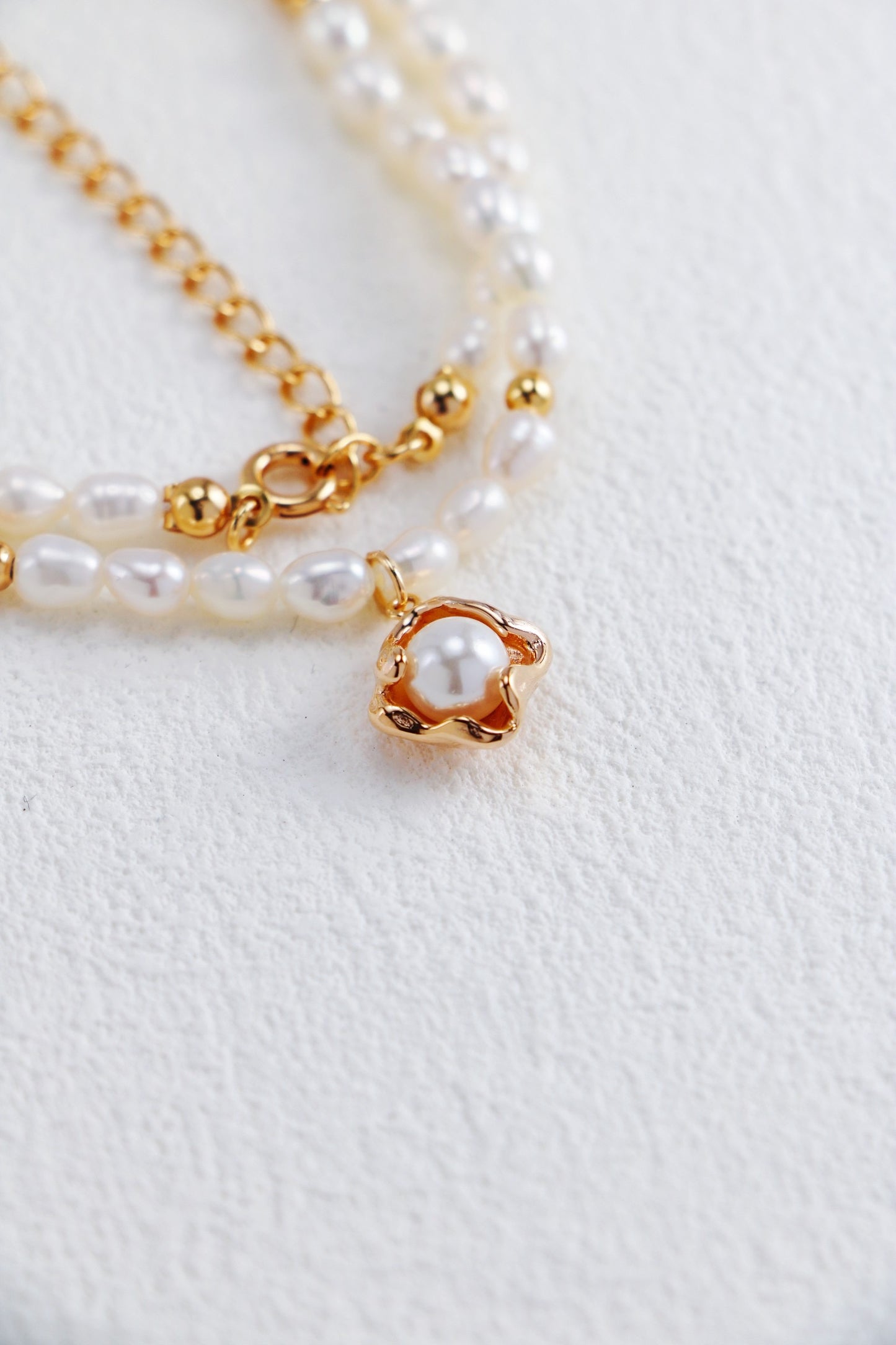 Luna Pearl Necklace
