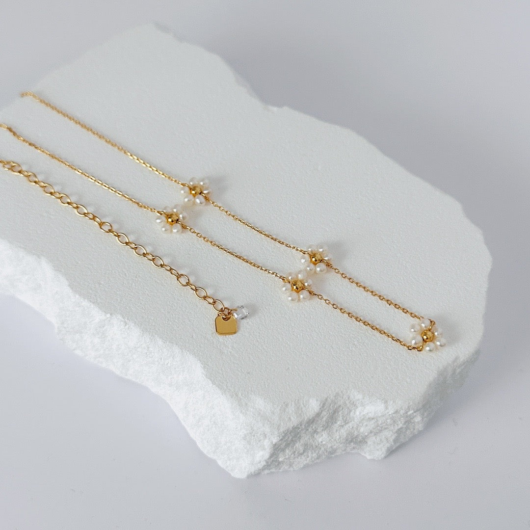 Daisy Pearl Chain