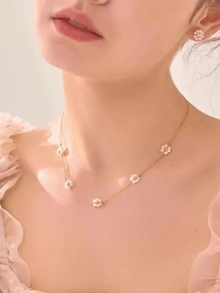 Daisy Pearl Chain