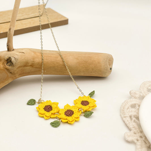 Microcrochet Sunflower Necklace